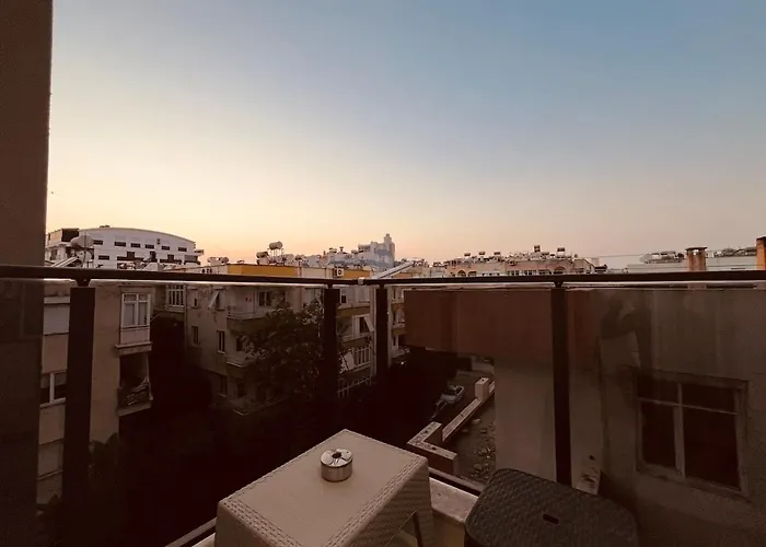 Appartamento 14 Laptop Desk, Tv *