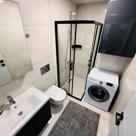 Apartament 14 Laptop Desk, Tv Antalya