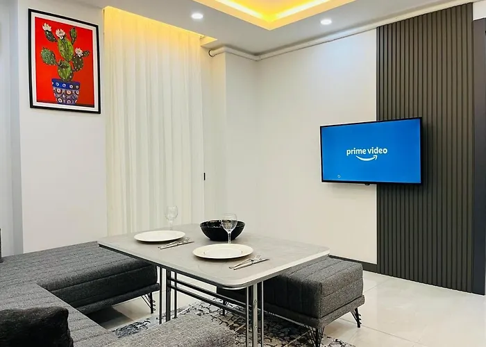 14 Laptop Desk, Tv דירה *